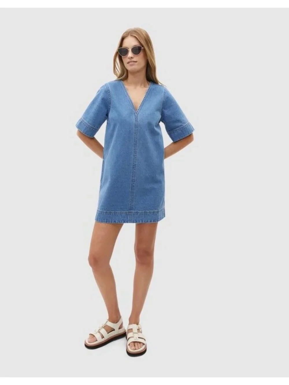 J. Crew Denim Dress Size 4 Petites V-Neck Shift Short Sleeve 100% Cotton Blue